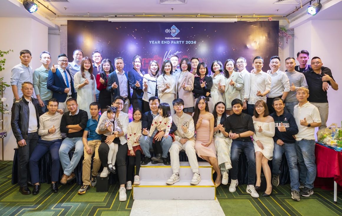 Hình ảnh đại gia đình GHD trong đêm tiệc Year End Party 2024:  Vượt Thử Thách, Tới Thành Công.